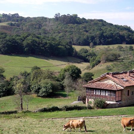 Turismo Rural El Sidron Guest House Pilona Luaran gambar