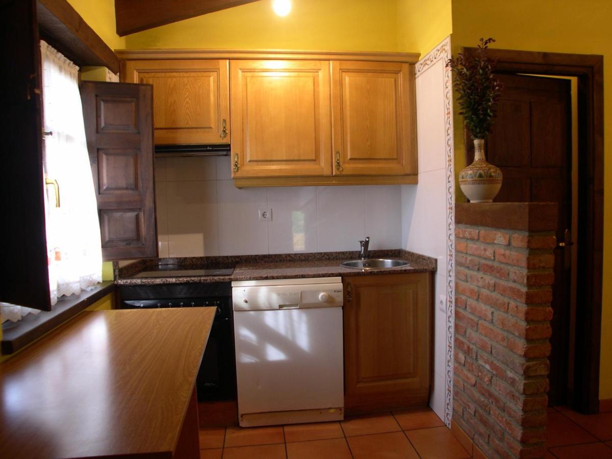 Turismo Rural El Sidron Guest House Pilona Luaran gambar