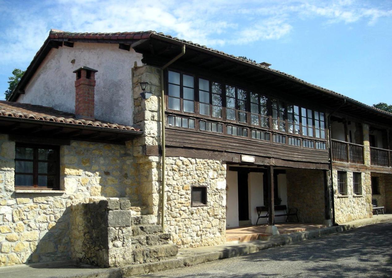 Turismo Rural El Sidron Guest House Pilona Luaran gambar
