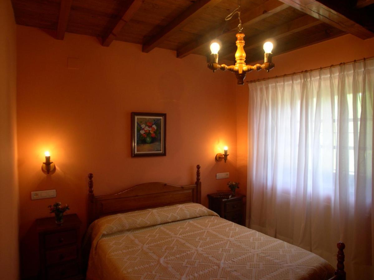 Turismo Rural El Sidron Guest House Pilona Luaran gambar