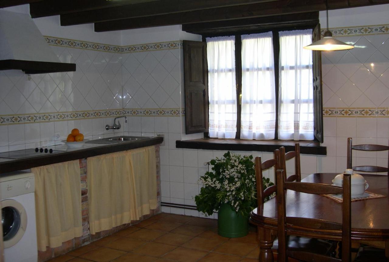 Turismo Rural El Sidron Guest House Pilona Luaran gambar