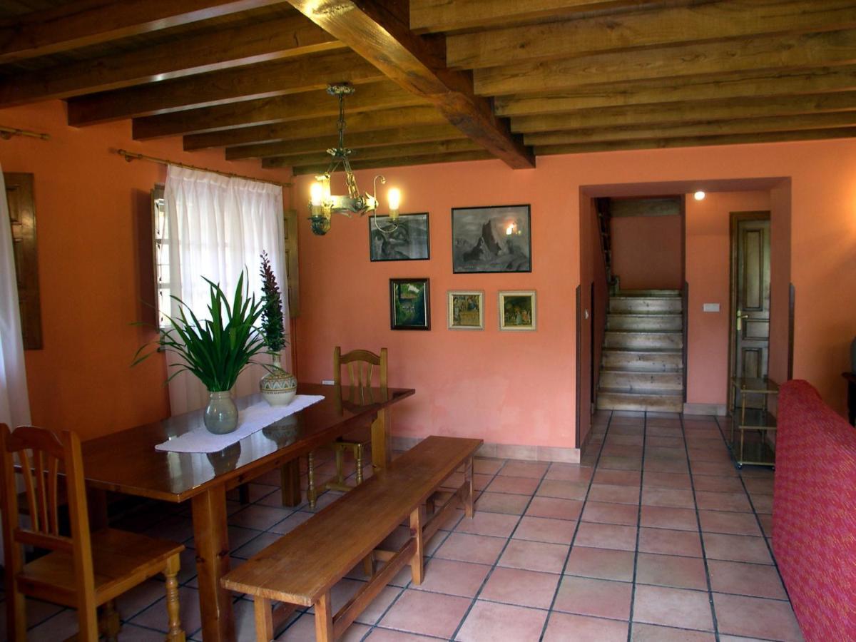 Turismo Rural El Sidron Guest House Pilona Luaran gambar