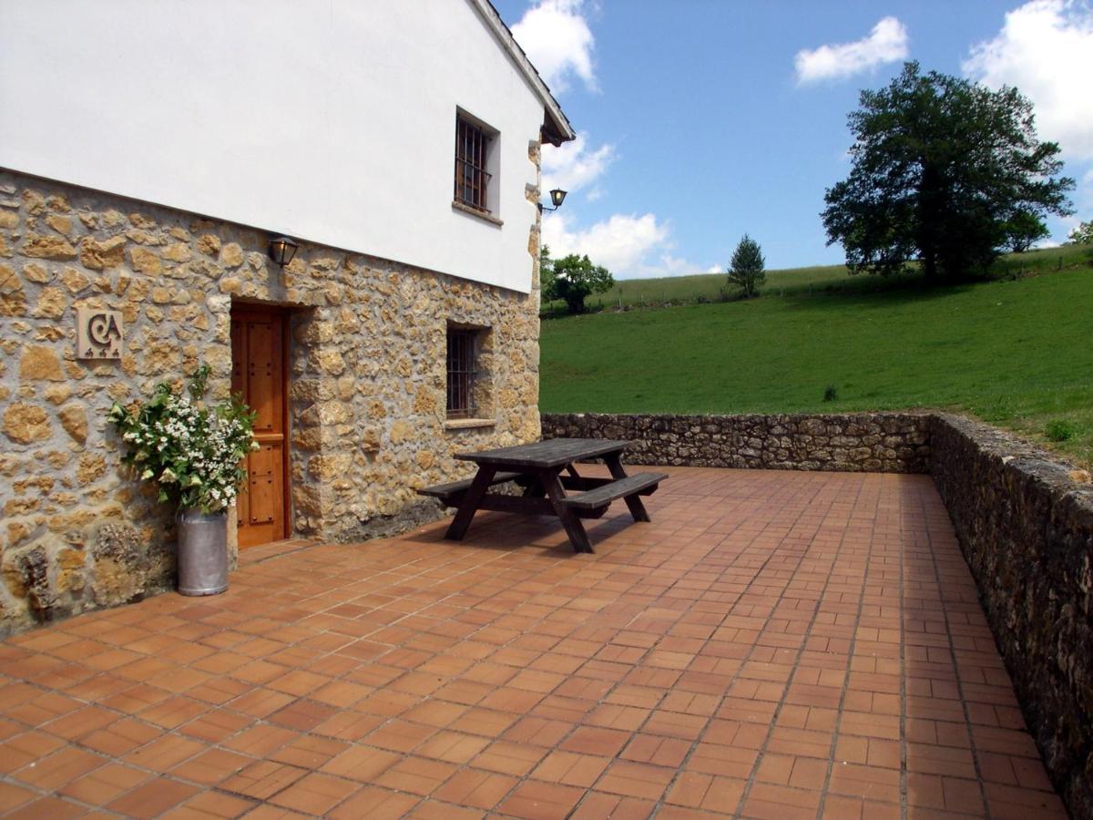 Turismo Rural El Sidron Guest House Pilona Luaran gambar