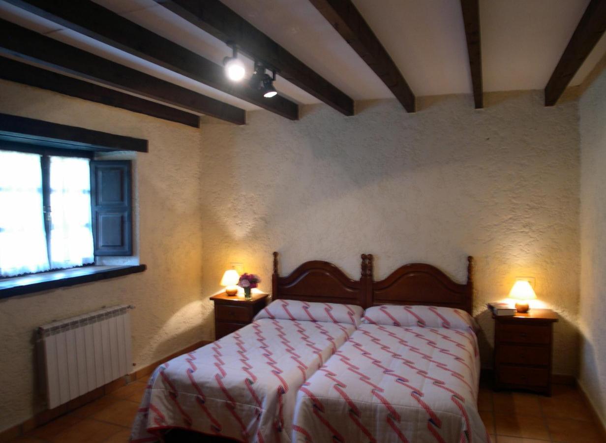 Turismo Rural El Sidron Guest House Pilona Luaran gambar