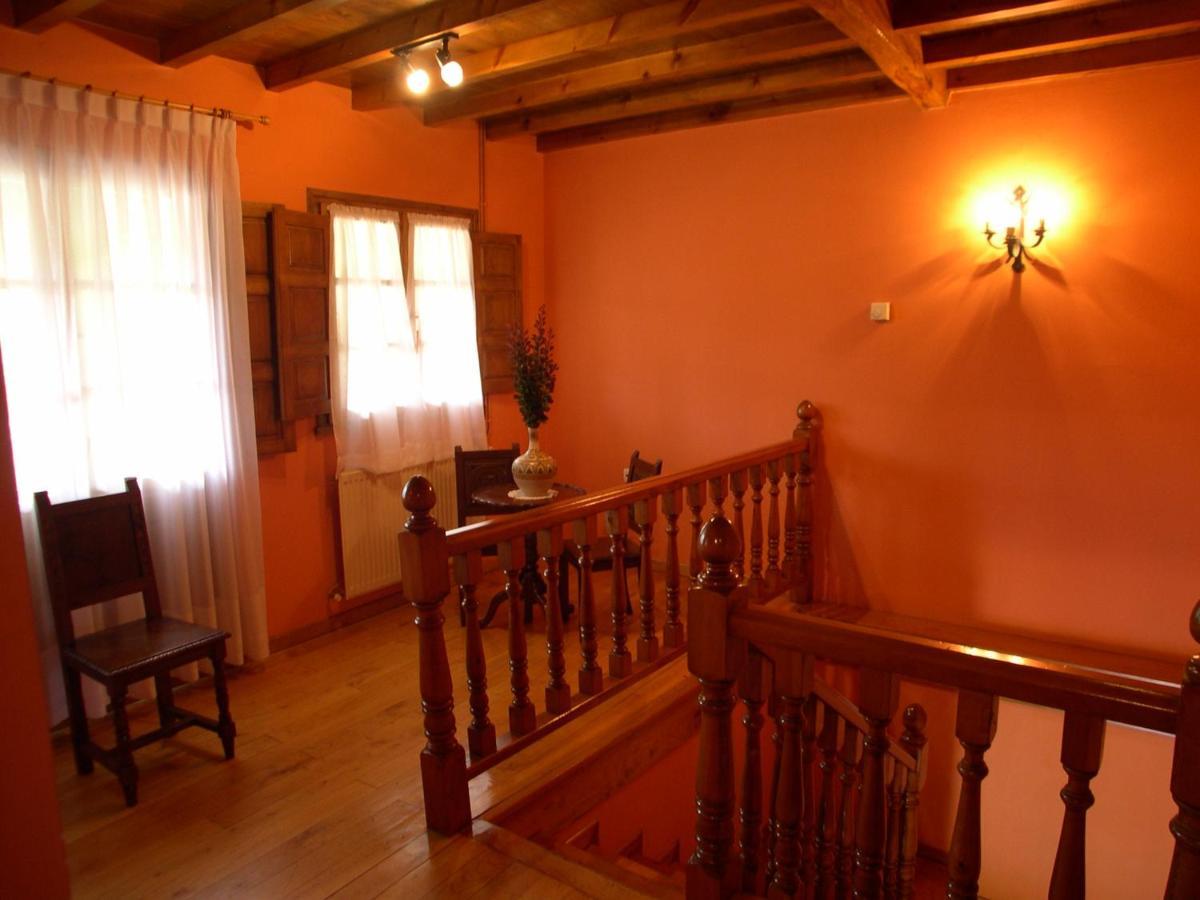 Turismo Rural El Sidron Guest House Pilona Luaran gambar