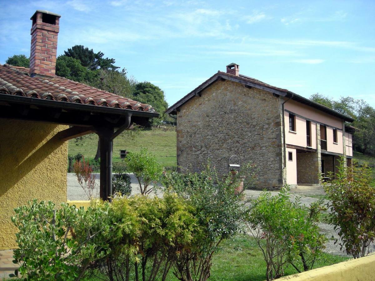 Turismo Rural El Sidron Guest House Pilona Luaran gambar