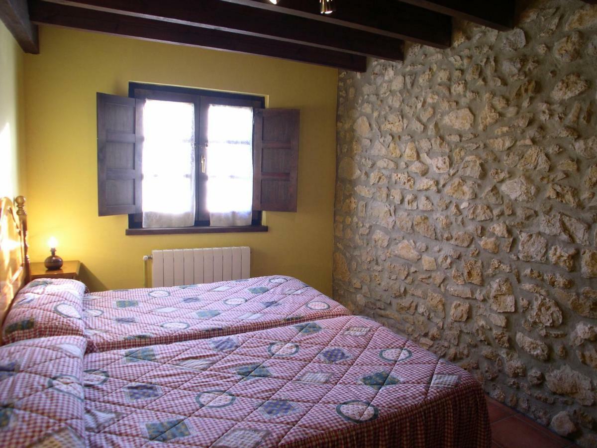 Turismo Rural El Sidron Guest House Pilona Luaran gambar