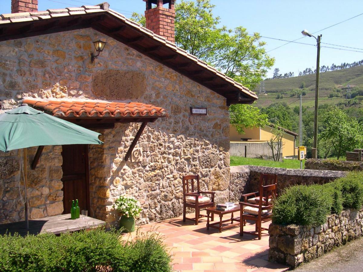 Turismo Rural El Sidron Guest House Pilona Luaran gambar